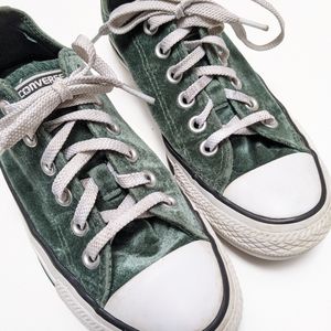 Velvet Green Women's Converse size 6.5